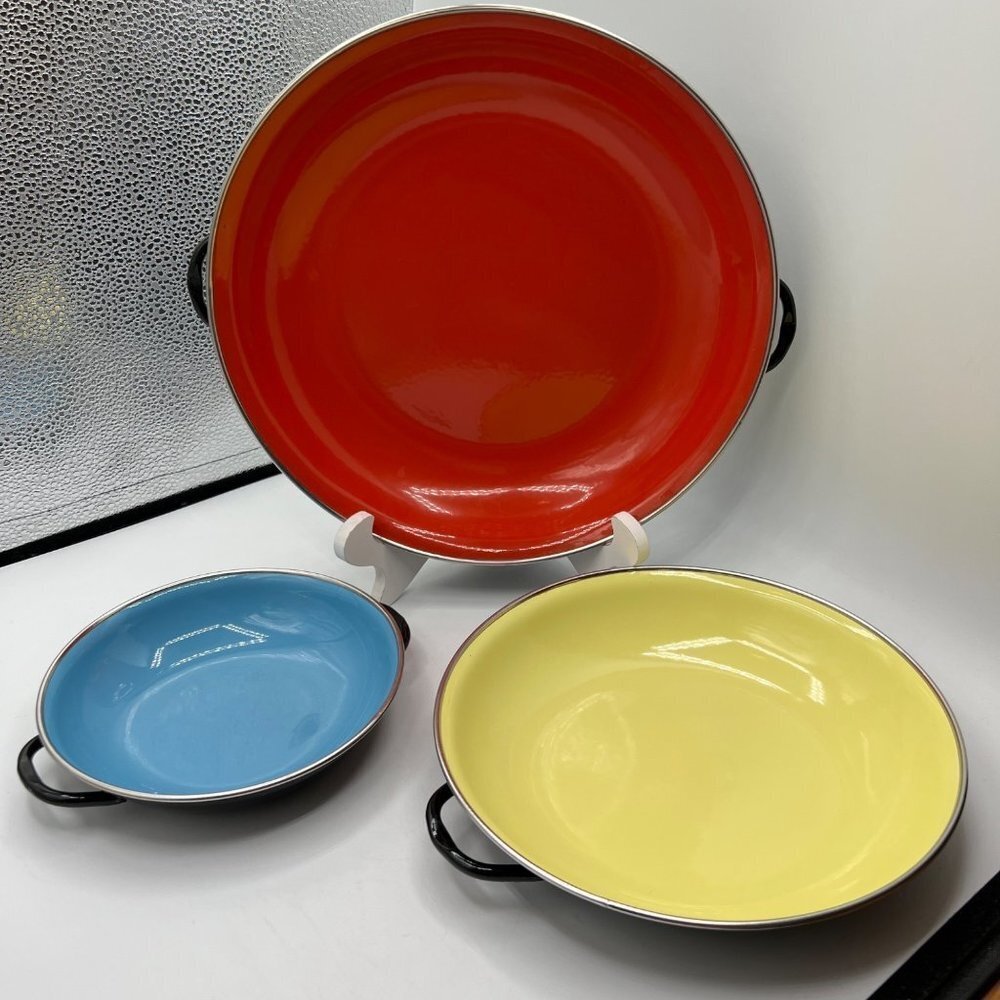 Vintage Enamel Pan Enamel Dish Set Of 3 Made In former Yugoslavia Red Blue Yello